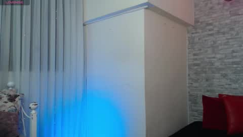 stephany_rodriguez_ online show from October 23, 2025, 12:26 pm