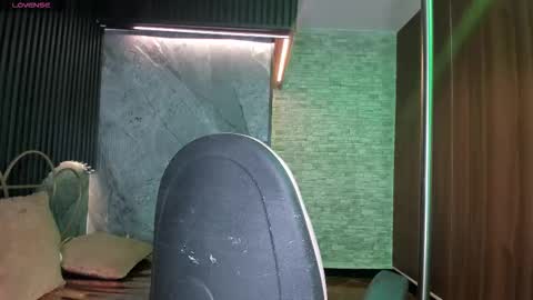 stephany_rodriguez_ online show from January 9, 2026, 12:19 pm