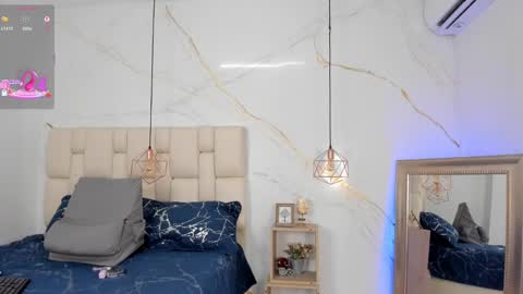 Stefanny online show from February 25, 2025, 1:20 am