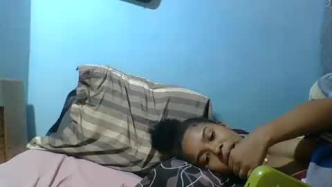 stephaolysca online show from April 11, 2026, 2:43 pm