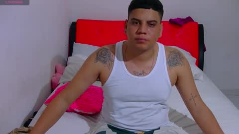 stephatine_4321 online show from November 2, 2025, 10:12 pm