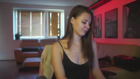 stephie0404 online show from September 20, 2025, 5:52 am
