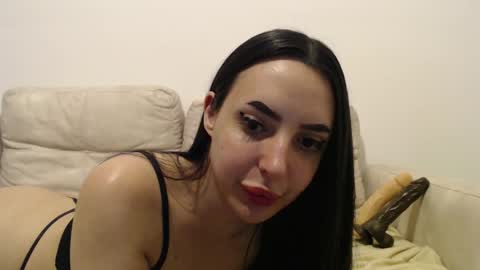 Snapshot of stepmommy19 chatting on March 11, 2025, 10:42 pm StepMommy19 online show from March 11, 2025, 10:42 pm