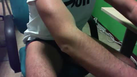Snapshot of stevehornystud chatting on April 7, 2026, 7:14 pm stevehornystud online show from April 7, 2026, 7:14 pm