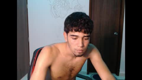 steven_126 online show from November 4, 2025, 9:58 pm