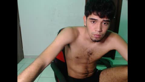 steven_126 online show from November 5, 2025, 10:04 am