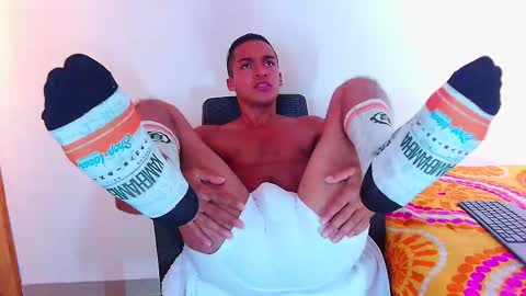 steven_modelo69 online show from January 11, 2025, 10:07 pm