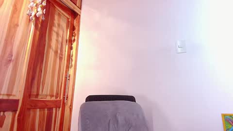steven_modelo69 online show from February 1, 2025, 2:05 am
