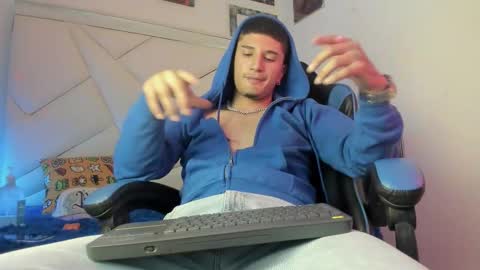 Snapshot of stevenn_star chatting on November 6, 2025, 6:20 pm STEV online show from November 6, 2025, 6:20 pm
