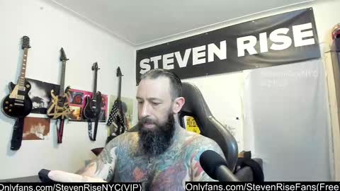 Snapshot of stevenrisenyc chatting on September 25, 2025, 3:10 am StevenRiseNYC online show from September 25, 2025, 3:10 am