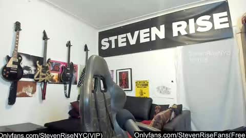 Snapshot of stevenrisenyc chatting on October 1, 2025, 12:11 pm StevenRiseNYC online show from October 1, 2025, 12:11 pm