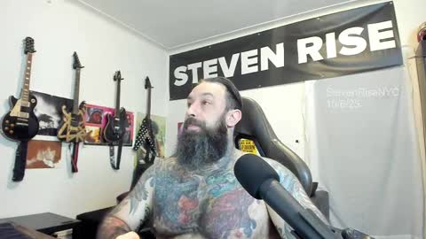 Snapshot of stevenrisenyc chatting on October 6, 2025, 12:57 pm StevenRiseNYC online show from October 6, 2025, 12:57 pm