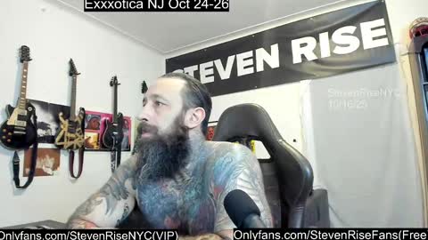 Snapshot of stevenrisenyc chatting on October 17, 2025, 1:42 am StevenRiseNYC online show from October 17, 2025, 1:42 am