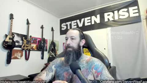 Snapshot of stevenrisenyc chatting on November 1, 2025, 12:29 pm StevenRiseNYC online show from November 1, 2025, 12:29 pm