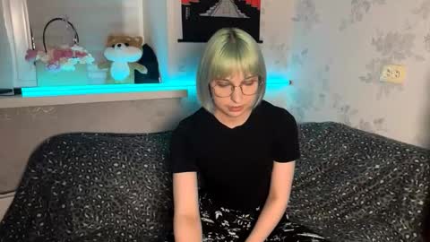 Stevie online show from October 26, 2025, 3:07 pm