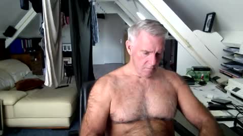 stevetwo online show from September 22, 2025, 11:23 am