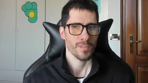 Snapshot of stevex870 chatting on March 7, 2025, 2:12 pm Steve online show from March 7, 2025, 2:12 pm