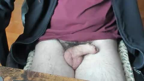 Snapshot of stevex870 chatting on October 5, 2025, 12:25 pm Steve online show from October 5, 2025, 12:25 pm