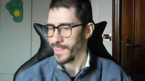 Steve online show from November 22, 2025, 3:33 pm