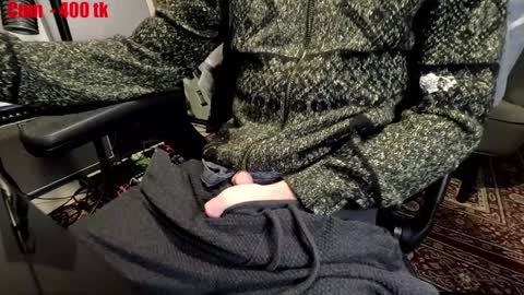 Snapshot of stevie_grey chatting on January 18, 2025, 10:28 am stevie_grey online show from January 18, 2025, 10:28 am