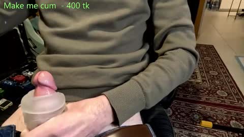 Snapshot of stevie_grey chatting on March 2, 2025, 5:14 pm stevie_grey online show from March 2, 2025, 5:14 pm