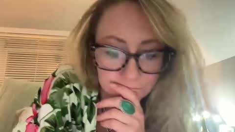 StevieGirl4U online show from October 26, 2025, 11:20 pm