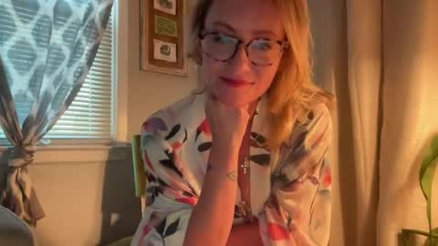 StevieGirl4U online show from July 12, 2026, 11:40 pm