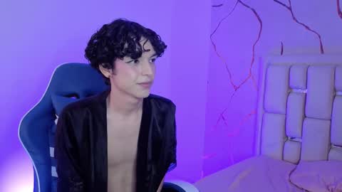 Sthepano  online show from March 19, 2026, 5:55 am