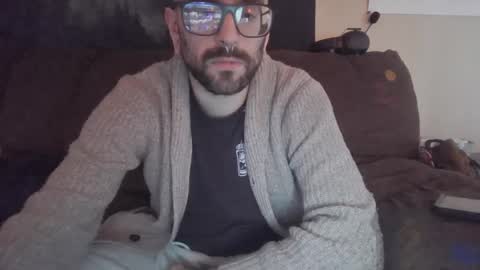 stickywhiteslime online show from September 14, 2025, 9:03 pm