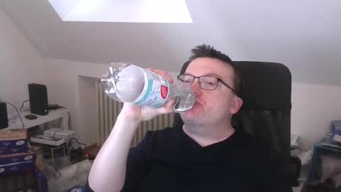 Oliver online show from April 9, 2026, 6:41 am