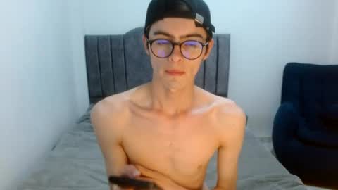Snapshot of stiv_grant chatting on June 12, 2026, 1:10 pm stiv_grant online show from June 12, 2026, 1:10 pm