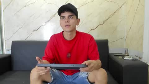 friends online show from December 23, 2025, 5:38 am