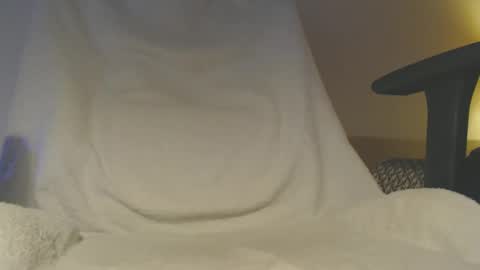 stivglatpik online show from March 10, 2025, 7:07 pm