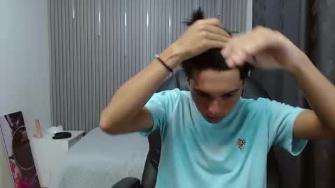 Stiwen online show from March 3, 2026, 12:55 pm