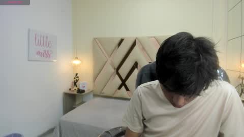 Stiwen online show from March 12, 2026, 2:23 pm