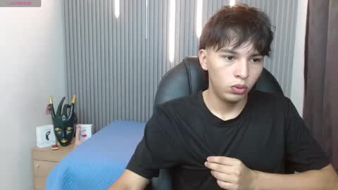 Stiwen online show from April 18, 2026, 3:16 pm