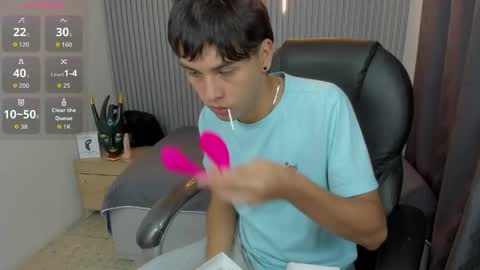 Snapshot of stiwentwink chatting on June 3, 2026, 2:08 pm Stiwen online show from June 3, 2026, 2:08 pm