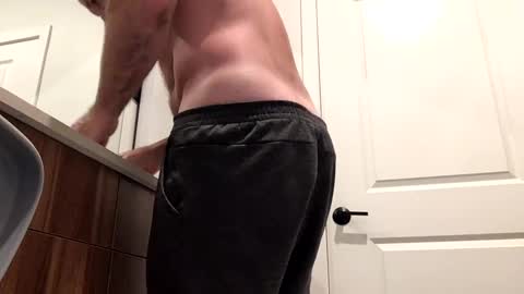 Snapshot of stlhotwifeguy chatting on December 25, 2024, 4:32 pm stlhotwifeguy online show from December 25, 2024, 4:32 pm