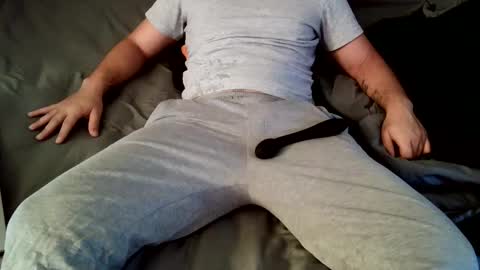 Snapshot of stonedandlovingit chatting on November 3, 2025, 5:36 pm stonedandlovingit online show from November 3, 2025, 5:36 pm