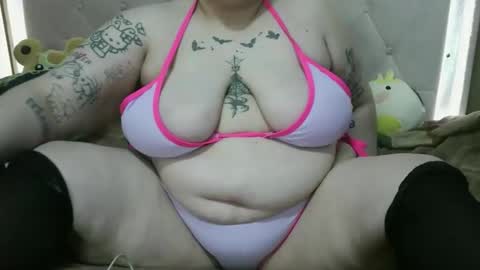 stonedbbw01 online show from February 6, 2026, 8:29 am