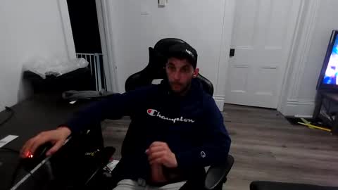 stonedpanda77 online show from June 22, 2026, 11:35 pm