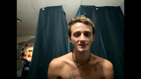 stonerlife42022 online show from September 15, 2025, 6:41 pm
