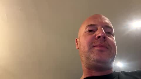 Snapshot of stoodley22 chatting on December 15, 2024, 6:04 pm Stoodley22 online show from December 15, 2024, 6:04 pm