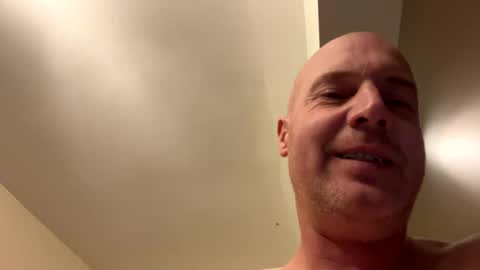 Snapshot of stoodley22 chatting on January 5, 2025, 5:41 pm Stoodley22 online show from January 5, 2025, 5:41 pm