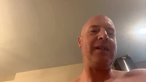 Snapshot of stoodley22 chatting on March 3, 2025, 5:42 am Stoodley22 online show from March 3, 2025, 5:42 am