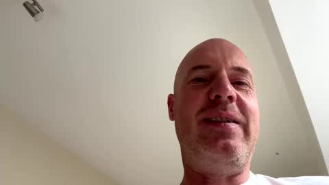 Snapshot of stoodley22 chatting on October 19, 2025, 9:43 am Stoodley22 online show from October 19, 2025, 9:43 am