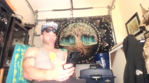 Str8 online show from December 18, 2024, 7:41 pm