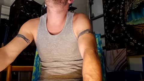 Str8 online show from December 19, 2024, 7:29 am