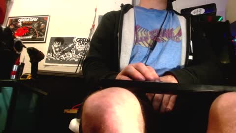 Str8 online show from January 2, 2025, 12:46 pm