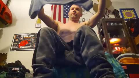 Str8 online show from February 25, 2025, 5:52 am